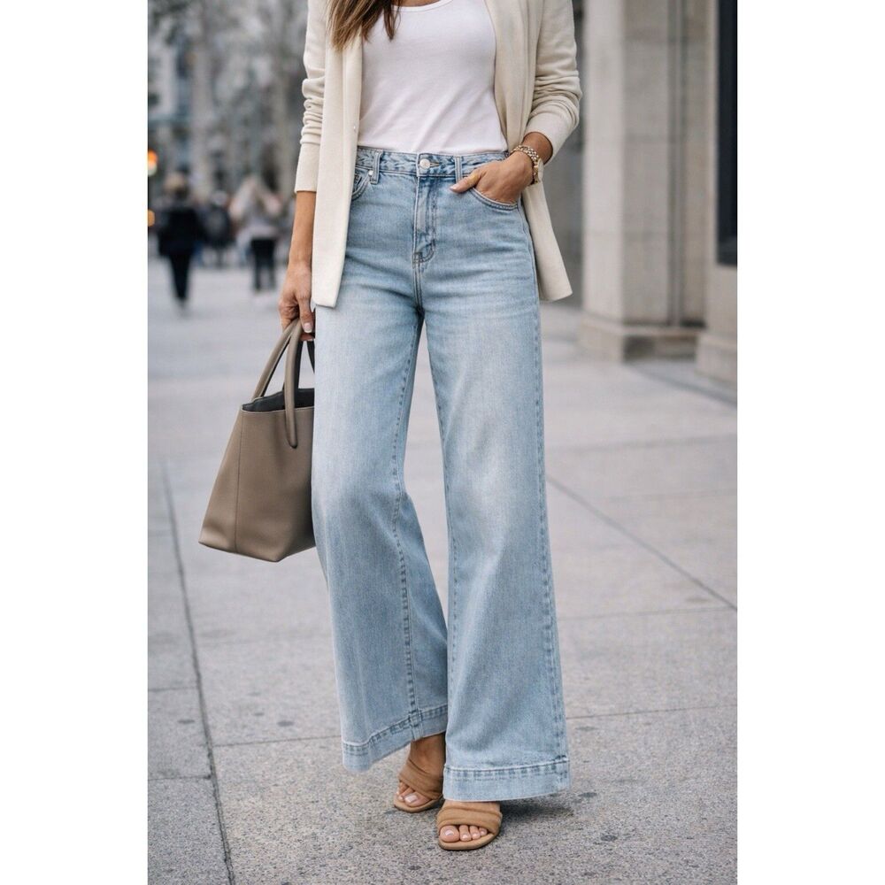 Judy Blue Light Wash Wide Leg Jeans